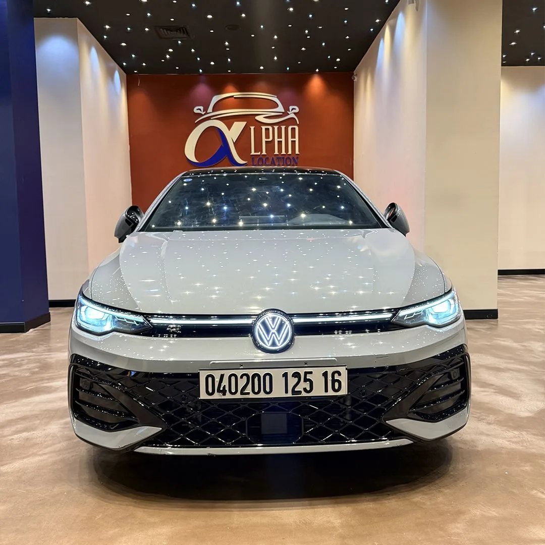 Volkswagen Golf 8.5 Gris Nardo